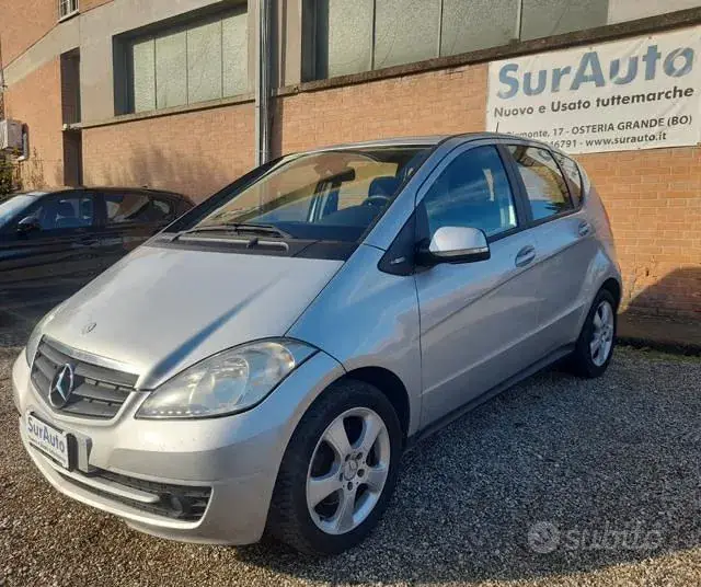 Mercedes-Benz A 160 2009 photo 2