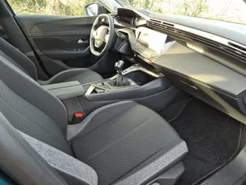 Peugeot 308 2024 photo 2