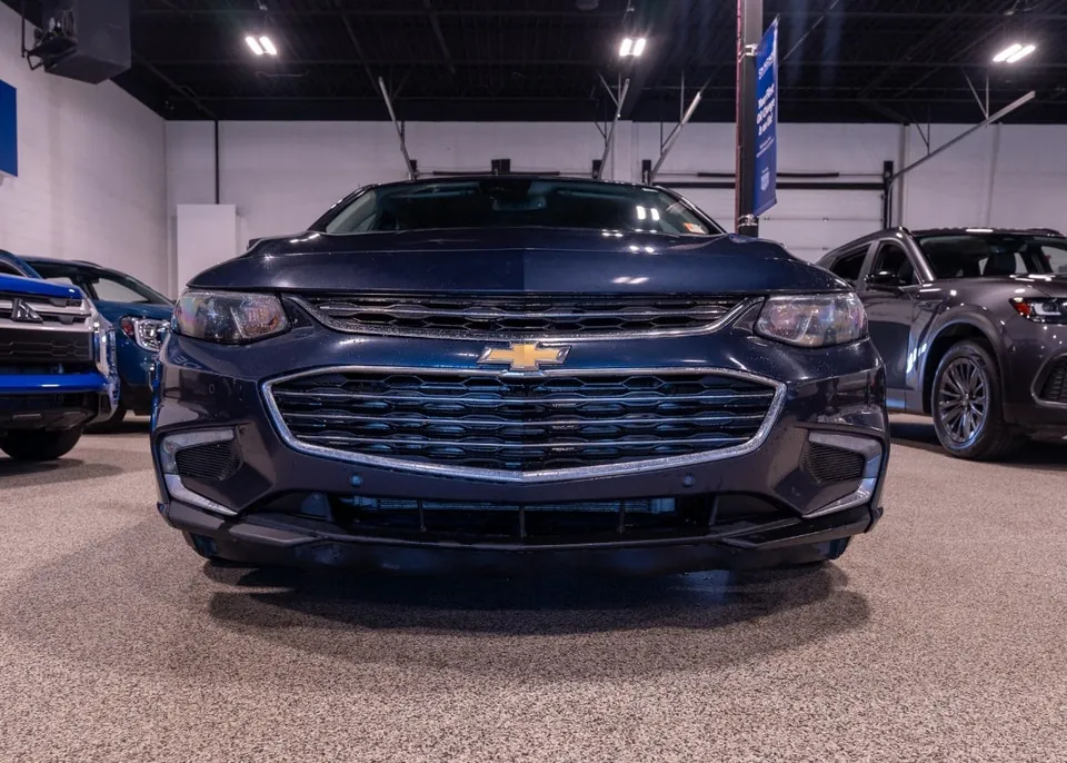 Chevrolet Malibu 2018 photo 2