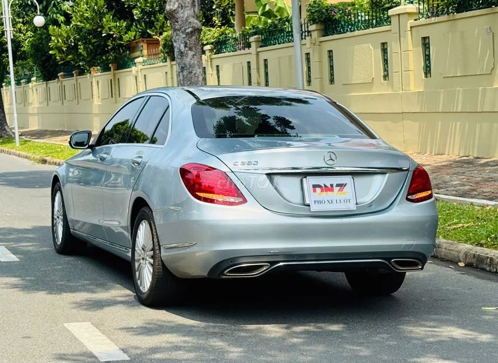 Mercedes-Benz C-Class 2015 photo 3