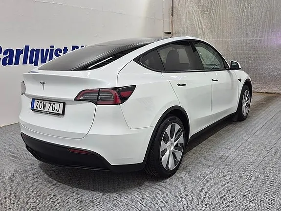 Tesla Model Y 2024 photo 4