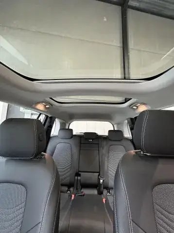Mercedes-Benz Glb 2025 photo 3
