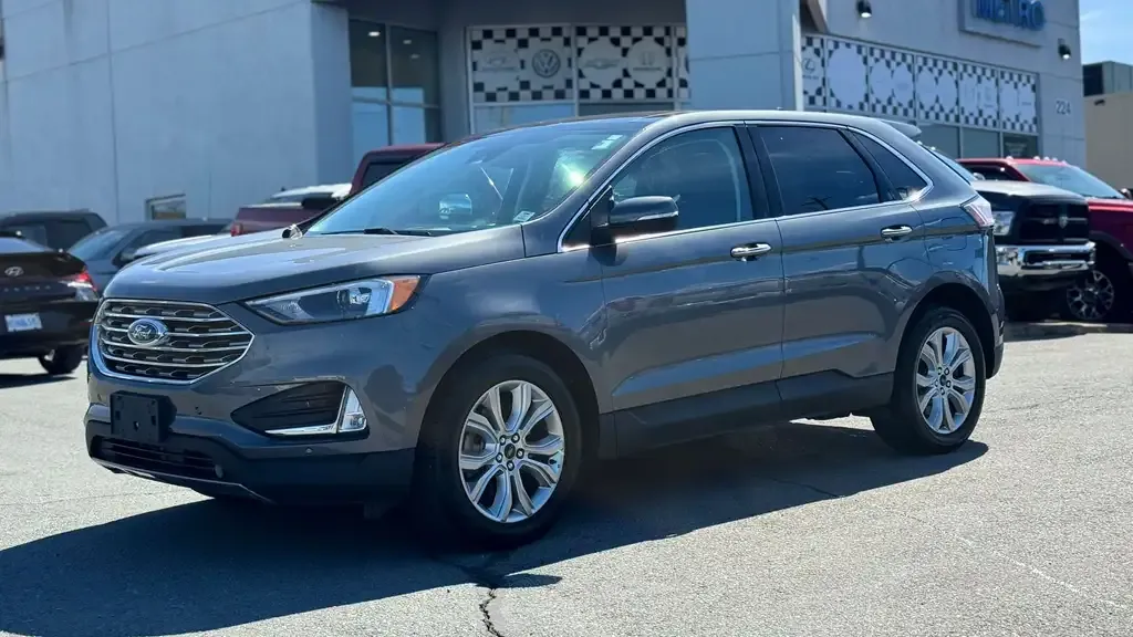 Ford Edge 2023 photo 2