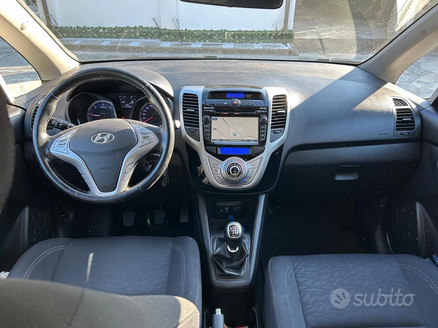 Hyundai Ix20 2016 photo 4