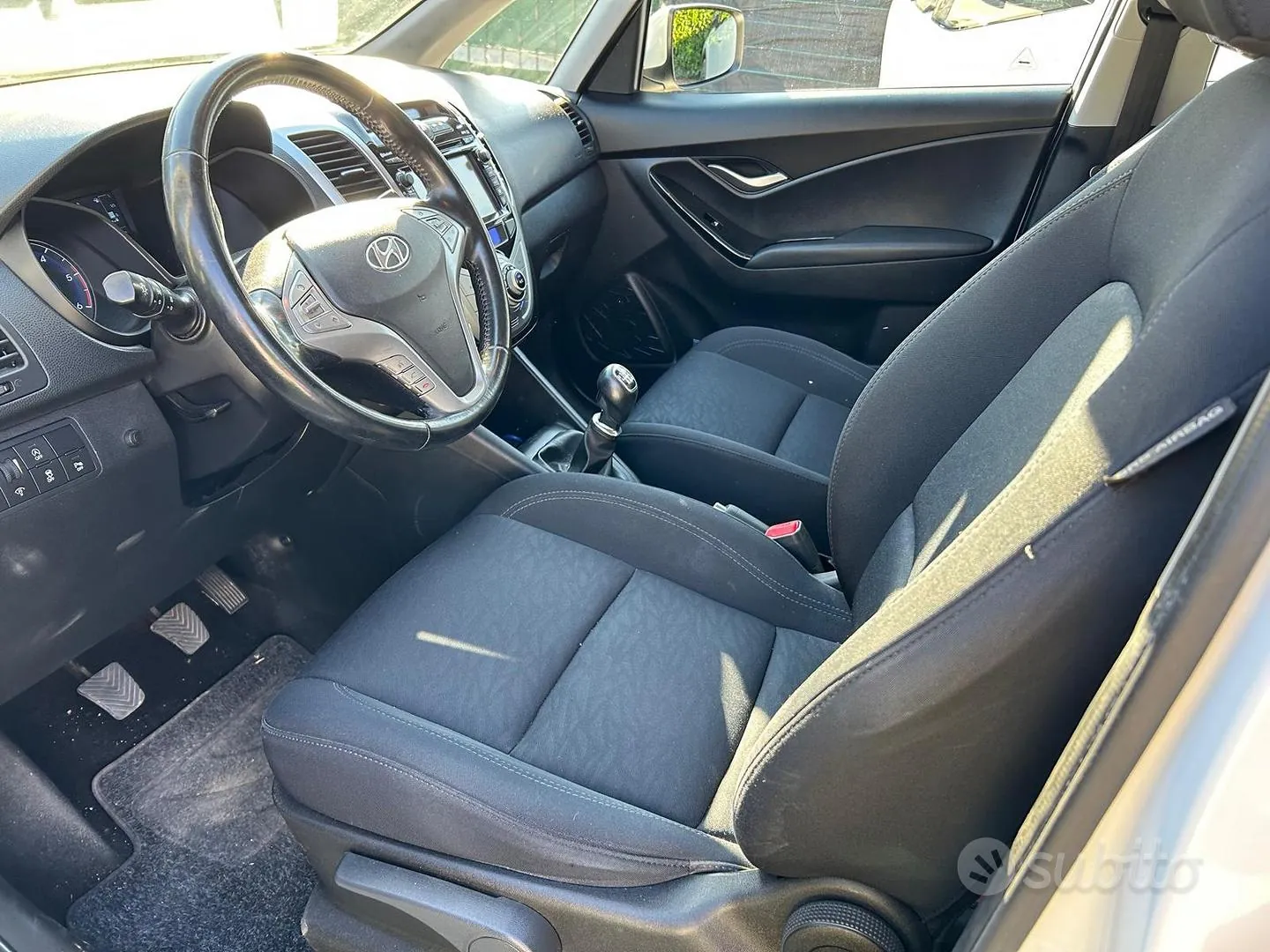 Hyundai Ix20 2016 photo 5