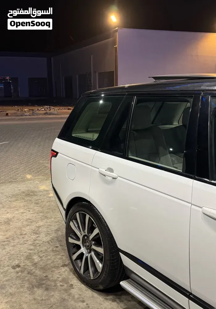 Land Rover Range Rover Vogue 2014 photo 4