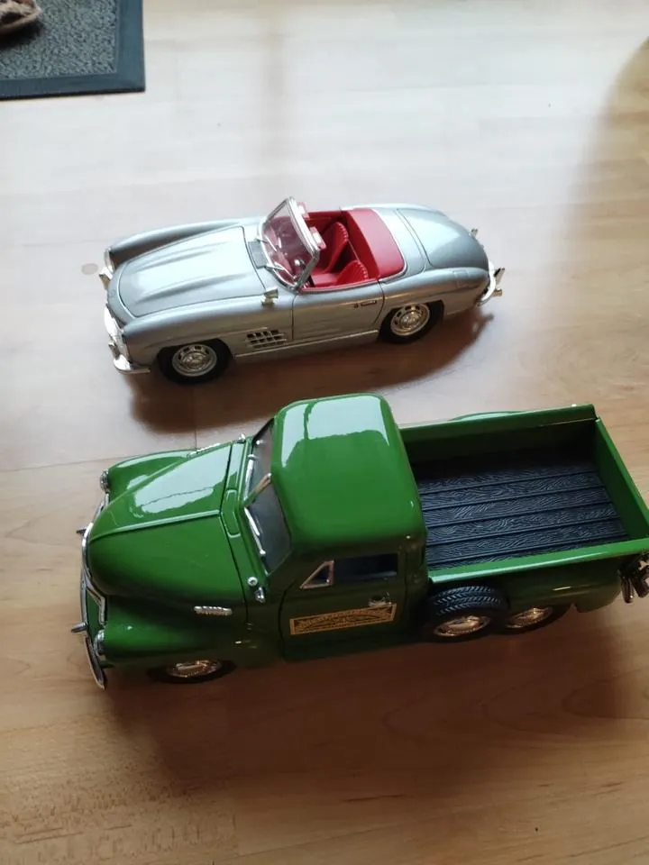 Model Autos