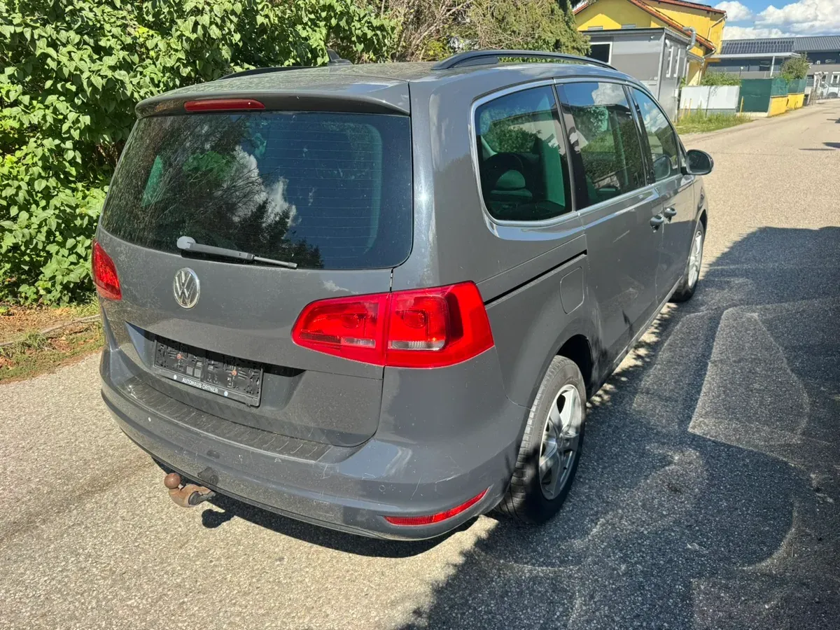Volkswagen Sharan 2011 photo 3
