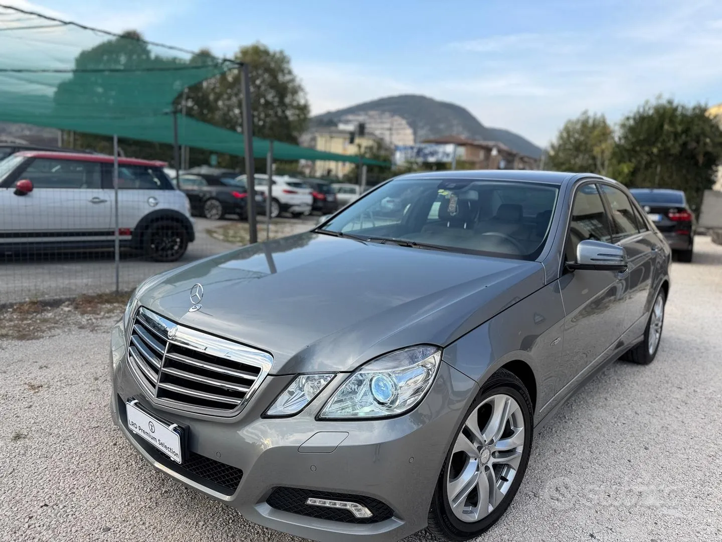 Mercedes-Benz E-Class 2010 photo 2