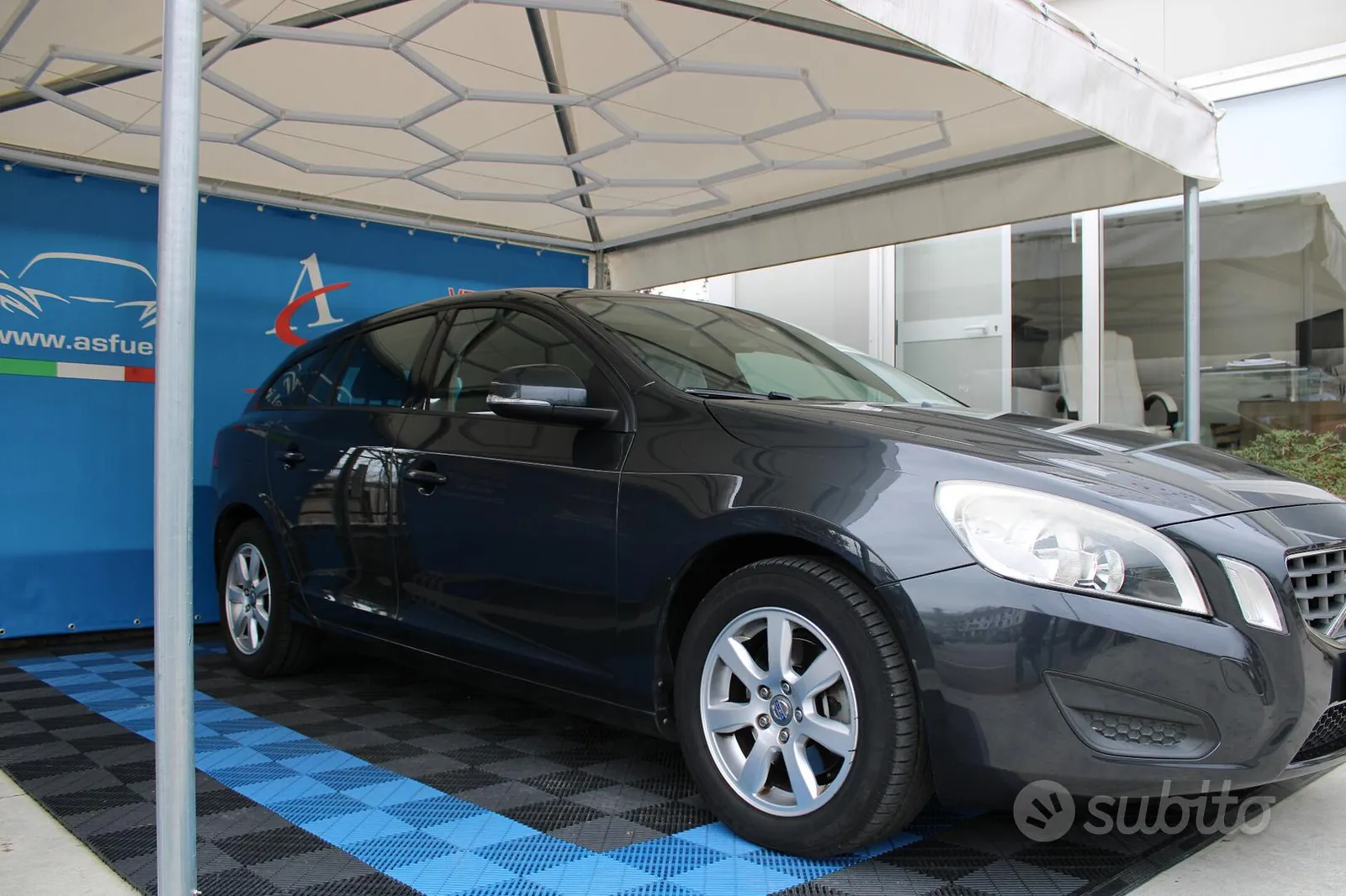 Volvo V60 2011 photo 4