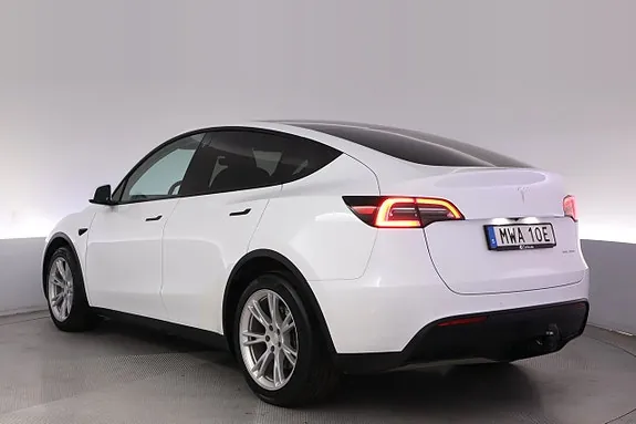 Tesla Model Y 2023 photo 4