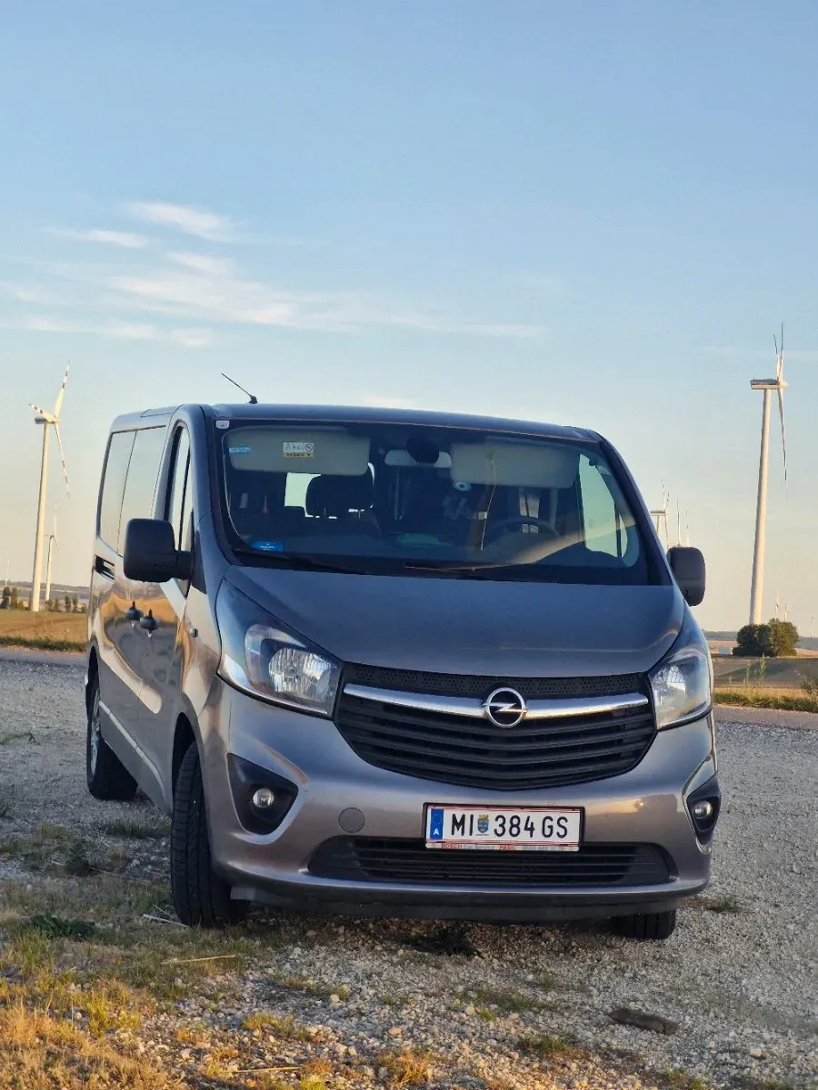 Opel Vivaro 2017 photo 3