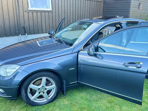 Mercedes-Benz C200 D 2010 photo 2
