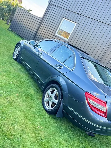Mercedes-Benz C200 D 2010 photo 5