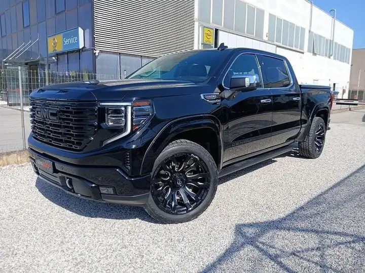 GMC Sierra photo 4