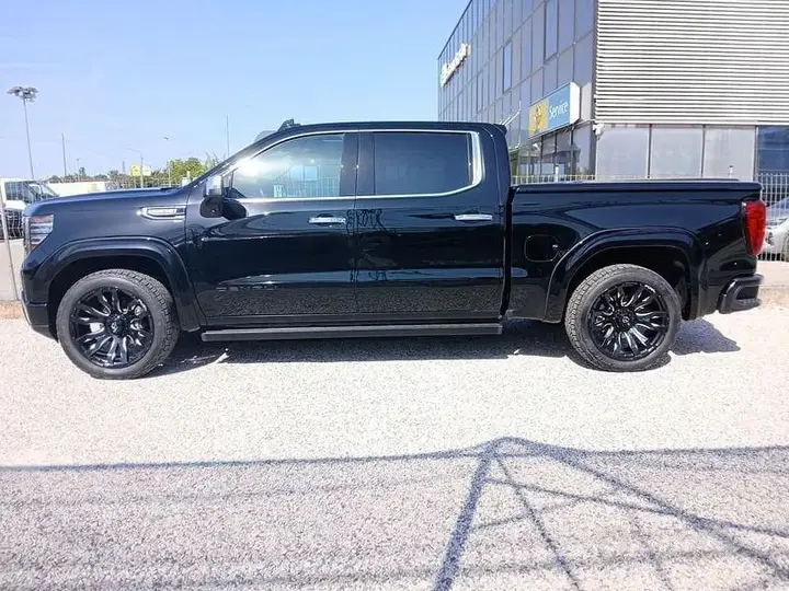 GMC Sierra photo 5