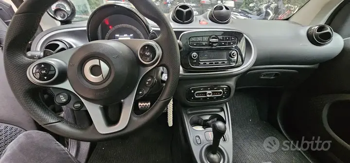 Smart Fortwo 2019 photo 3