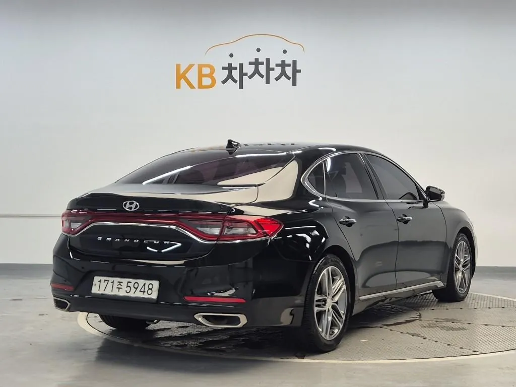 Hyundai Grandeur 2018 photo 3
