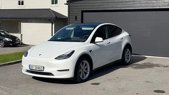 Tesla Model Y 2023 photo 5