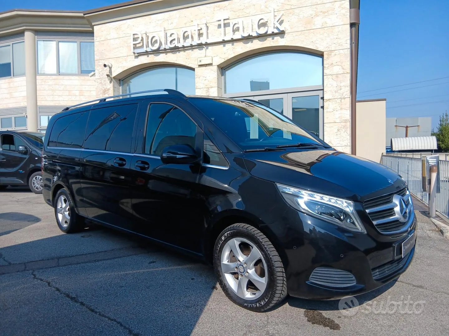 Mercedes-Benz V 250
