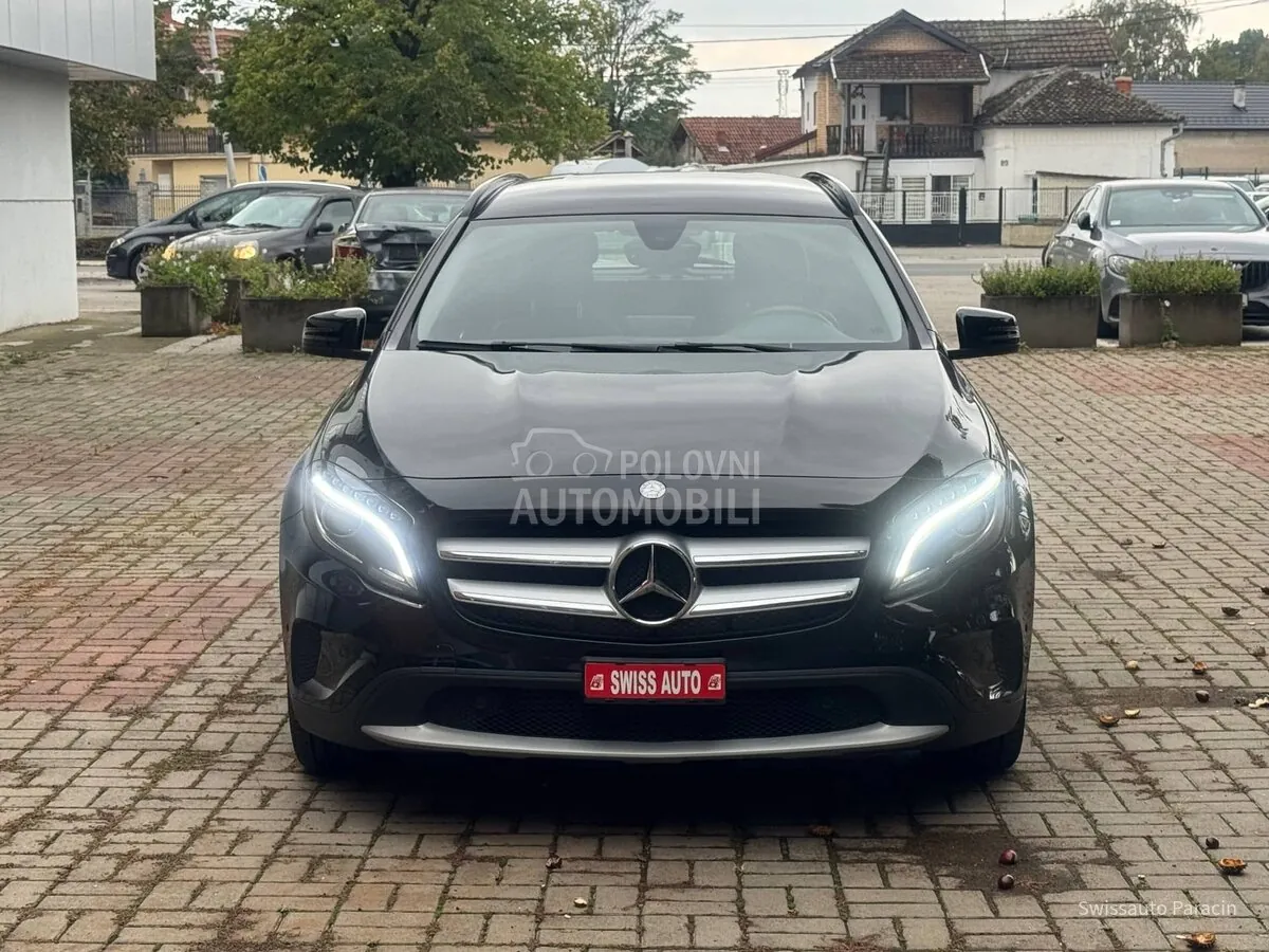 Mercedes-Benz Gla 200 2016 photo 2