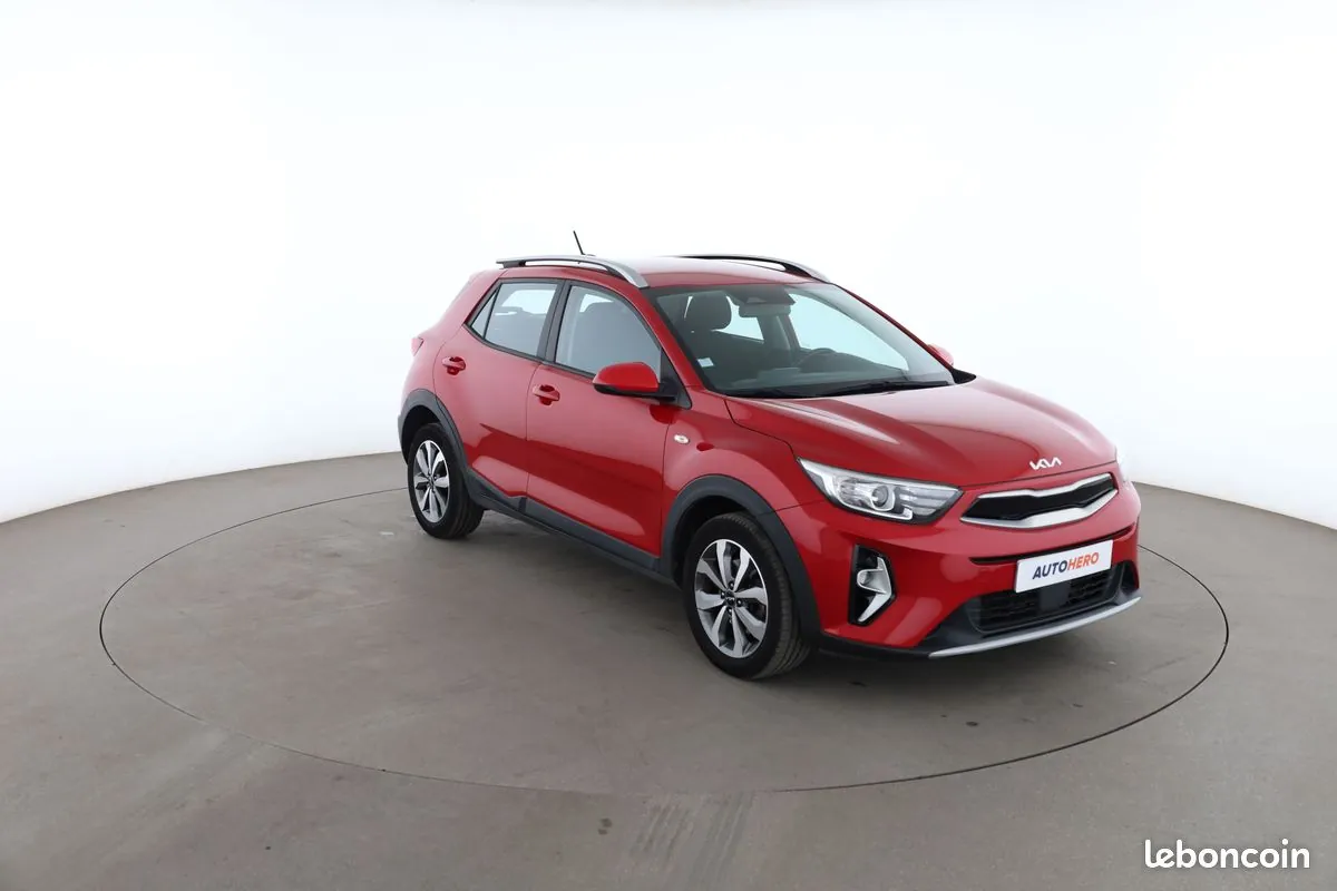 Kia Stonic 2023 photo 4