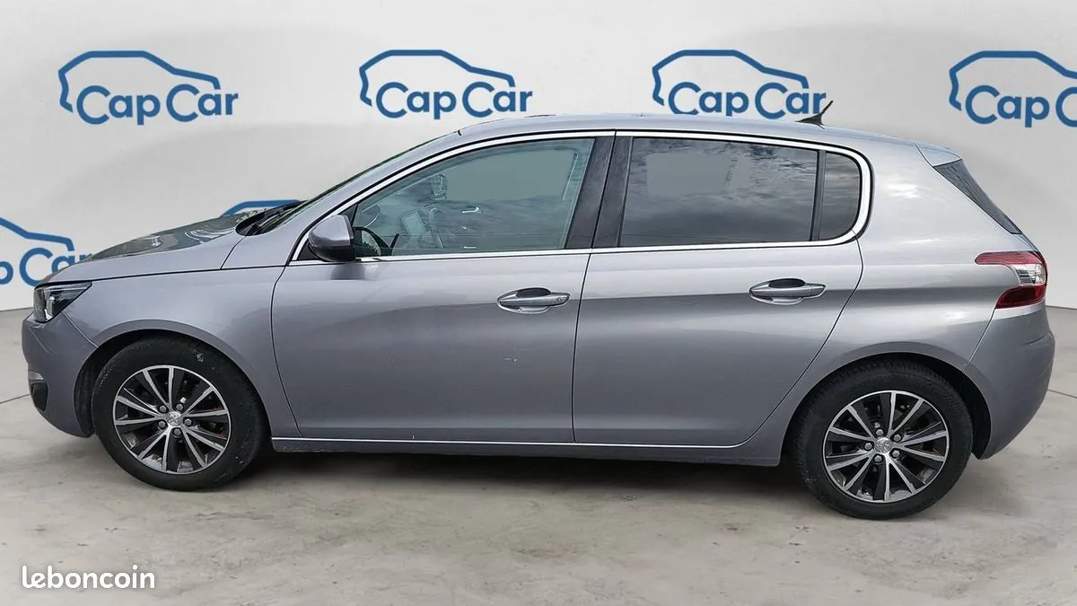 Peugeot 308 2017 photo 2