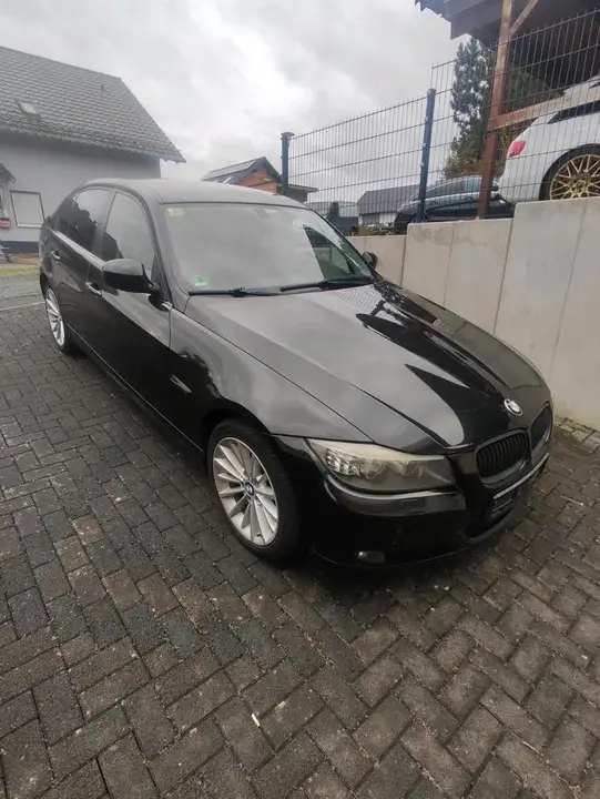 BMW 318I
