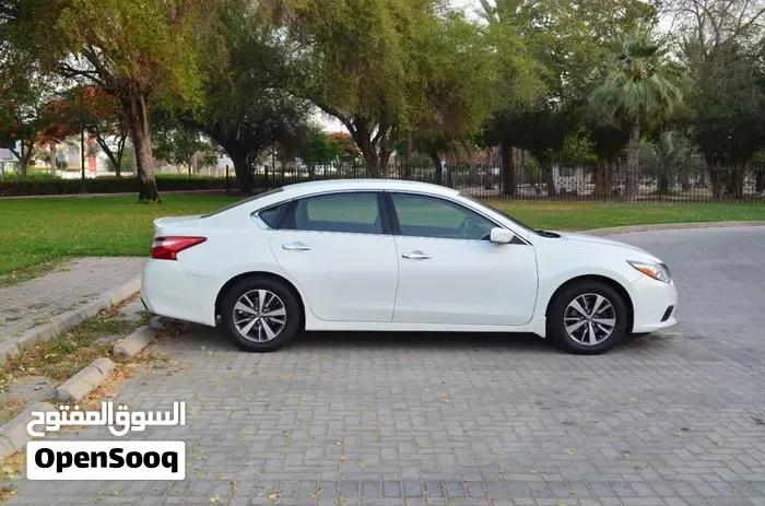 Nissan Altima 2017 photo 3