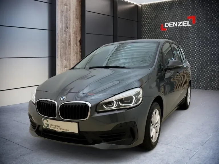 BMW 2 Series 2020 photo 2