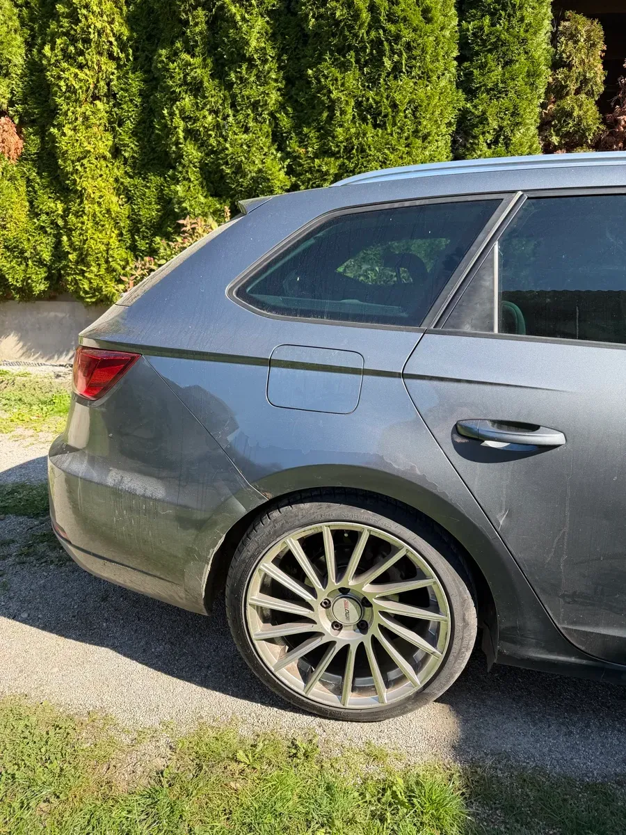 Seat Leon 2014 photo 3