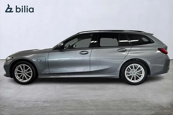 BMW 330E 2023 photo 3