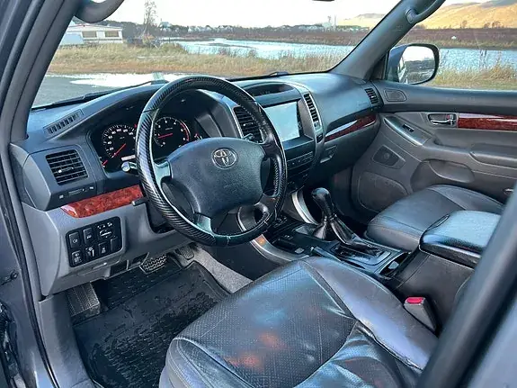 Toyota Land Cruiser 2006 photo 5