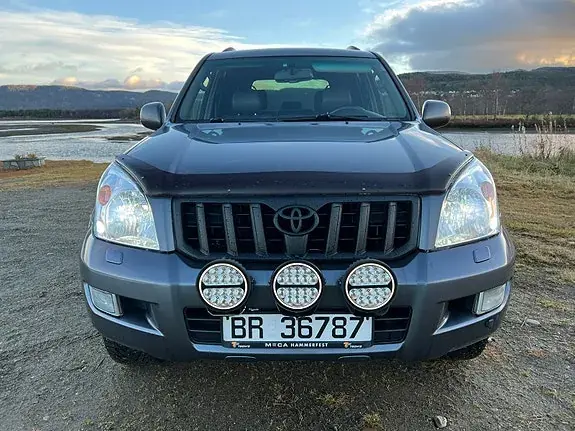 Toyota Land Cruiser 2006 photo 2