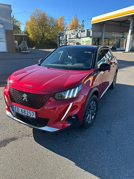 Peugeot E-2008 2022 photo 3
