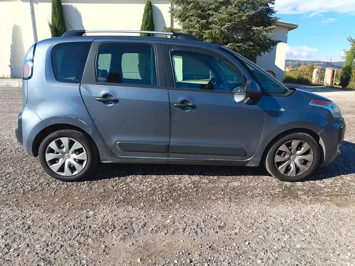 Citroen C3 Picasso 2010 photo 2