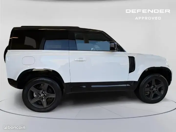 Land Rover Defender 2023 photo 4