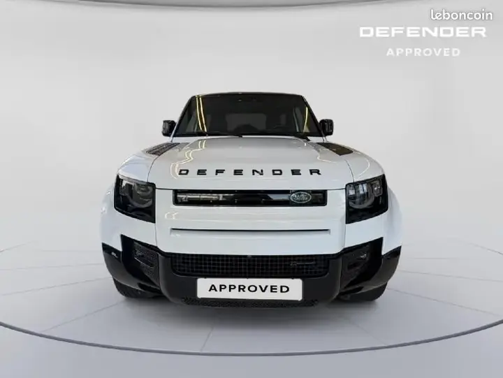 Land Rover Defender 2023 photo 2