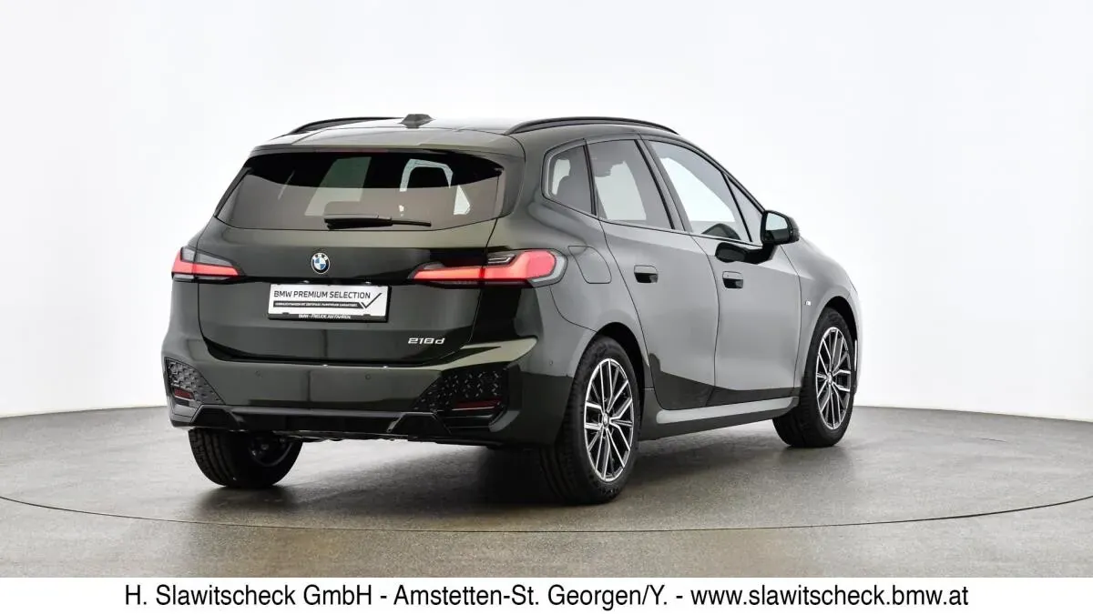 BMW 2 Series 2025 photo 3
