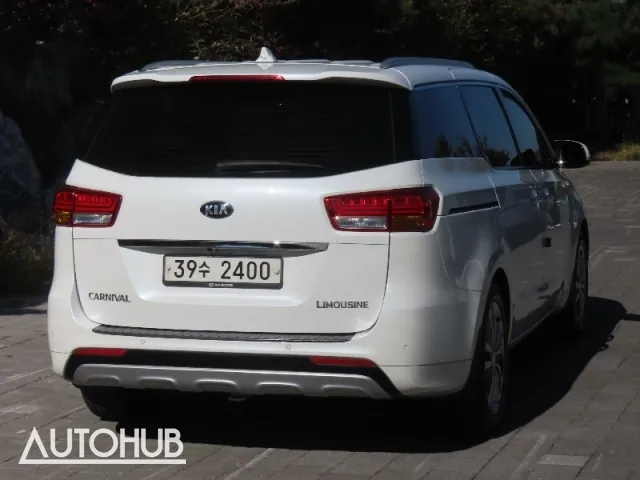 Kia Carnival 2017 photo 3