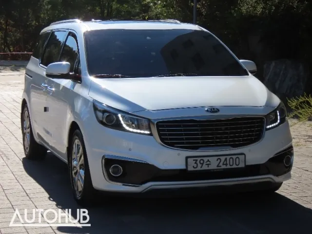 Kia Carnival 2017 photo 2