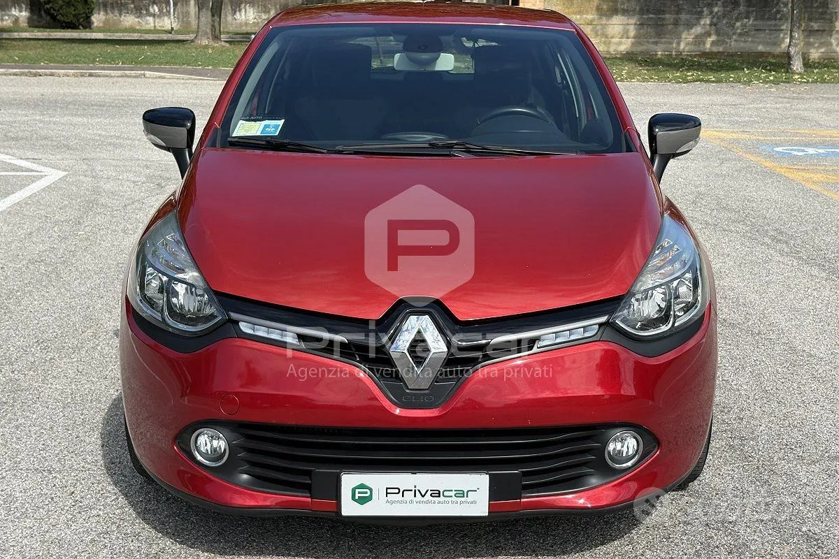 Renault Clio 2014 photo 2