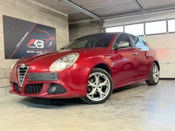 Alfa Romeo Giulietta 2012 photo 2