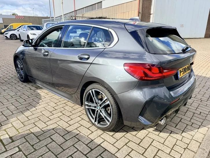 BMW 1Serie 2022 photo 2
