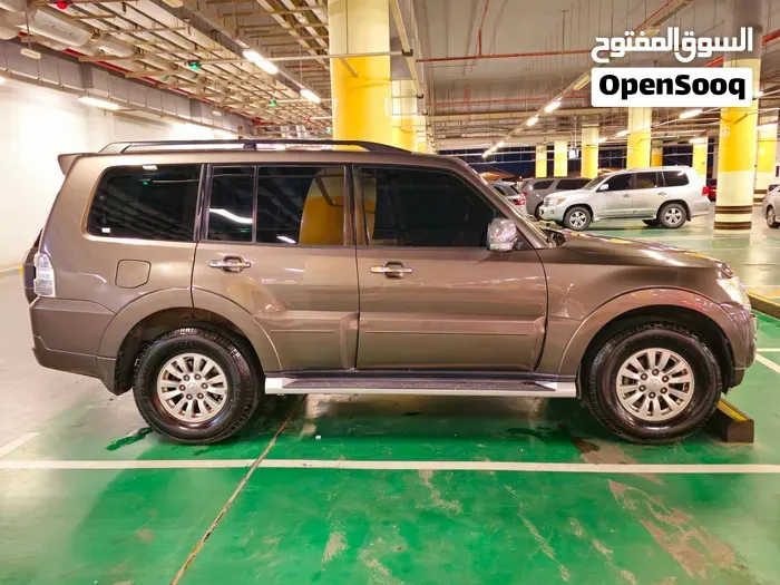 Mitsubishi Pajero 2015 photo 3