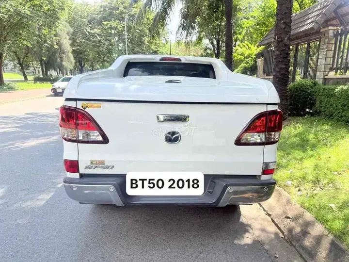 Mazda Bt-50 2018 photo 2