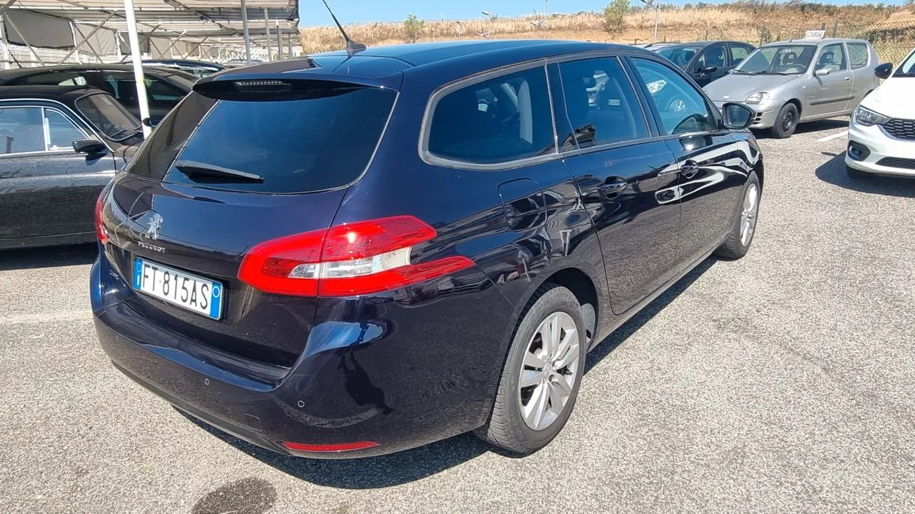 Peugeot 308 2018 photo 4