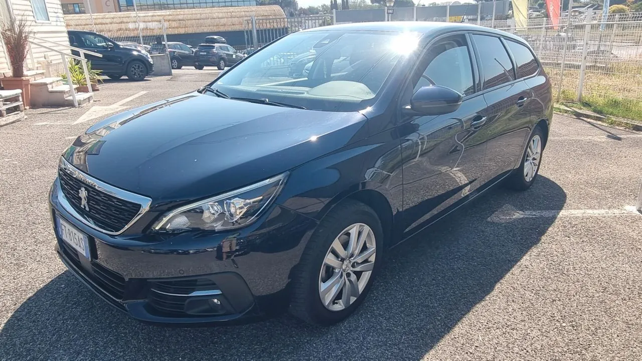 Peugeot 308 2018 photo 2