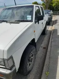 Nissan Navara 1994 photo 3