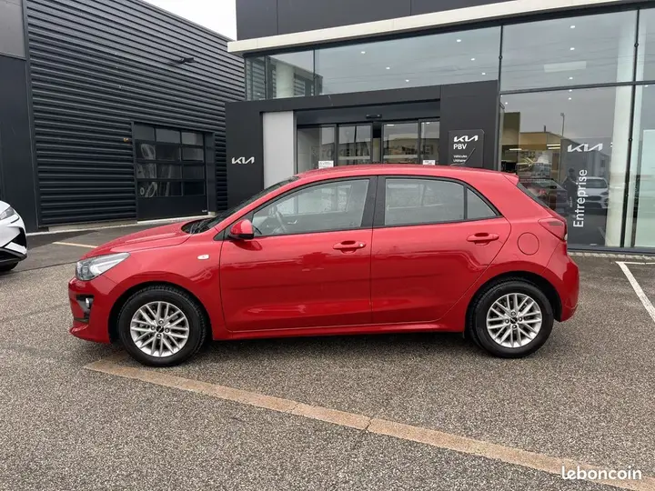 Kia Rio 2023 photo 4